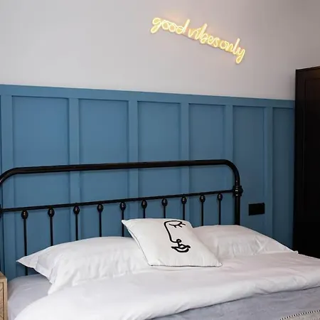 Apartment Blue Moon. Cozy Near Iulius Mall