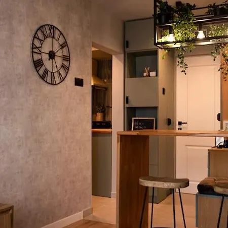 Apartment Blue Moon. Cozy Near Iulius Mall Cluj-Napoca
