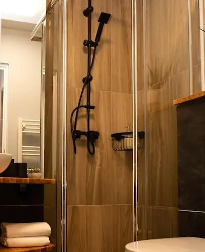 Blue Moon. Cozy Near Iulius Mall Апартаменти Клуж-Напока