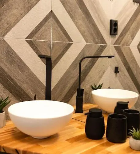 Blue Moon. Cozy Near Iulius Mall * Клуж-Напока