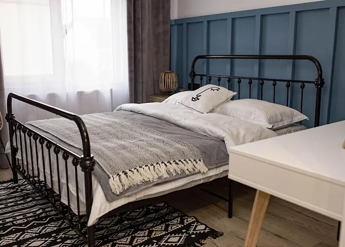 Blue Moon. Cozy Near Iulius Mall Апартаменти Клуж-Напока