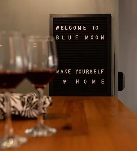 Blue Moon. Cozy Near Iulius Mall *