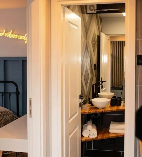 Blue Moon. Cozy Near Iulius Mall * Клуж-Напока