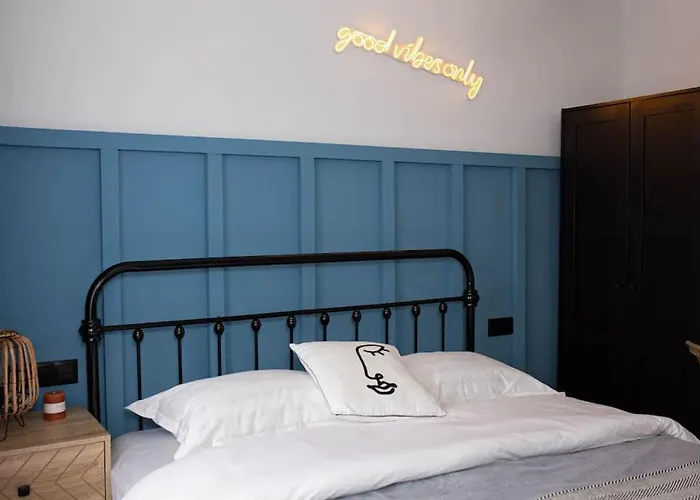 Διαμέρισμα Blue Moon. Cozy Near Iulius Mall